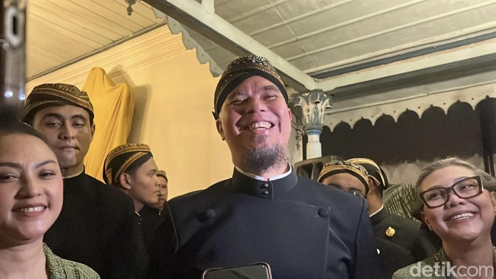 Gebrakan Ahmad Dhani Jelang Jadi Kakek, Perpanjang Bisnis
