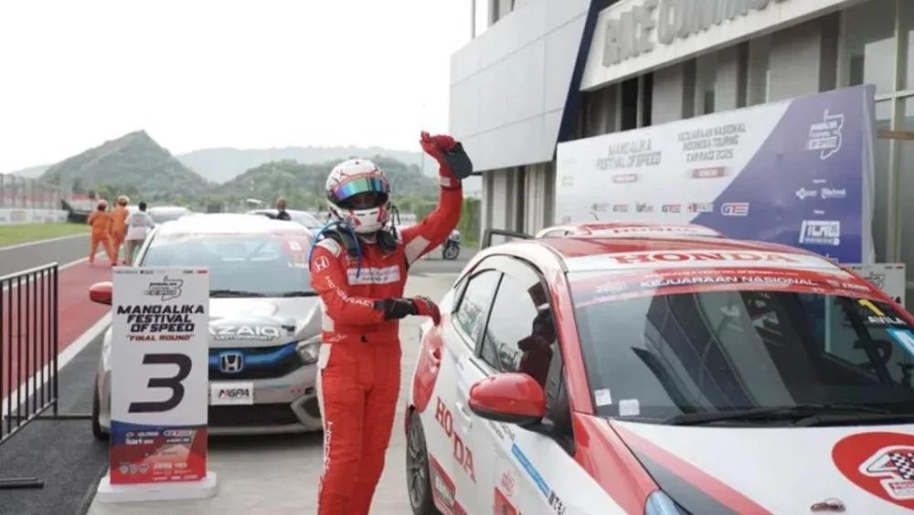 Honda Racing Indonesia Tutup Kejurnas 2025 dengan 5 Gelar, Dominasi Total di Mandalika