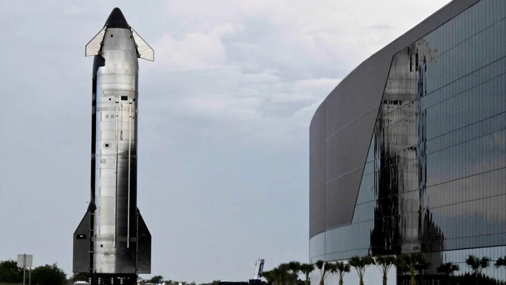 SpaceX Siap IPO 2026, Incar Valuasi Rp 24.972 Triliun!