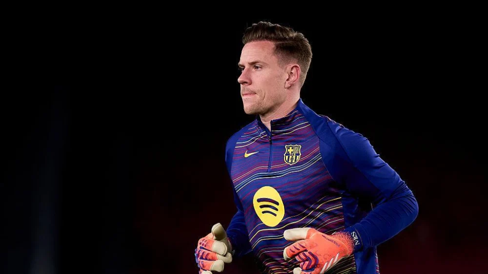 Terserah Ter Stegen Mau Tinggalkan Barca atau Tidak, tapi Posisi Kiper Utama Telah Diambil Alih Joan Garcia di Bawah Arahan Hansi Flick
