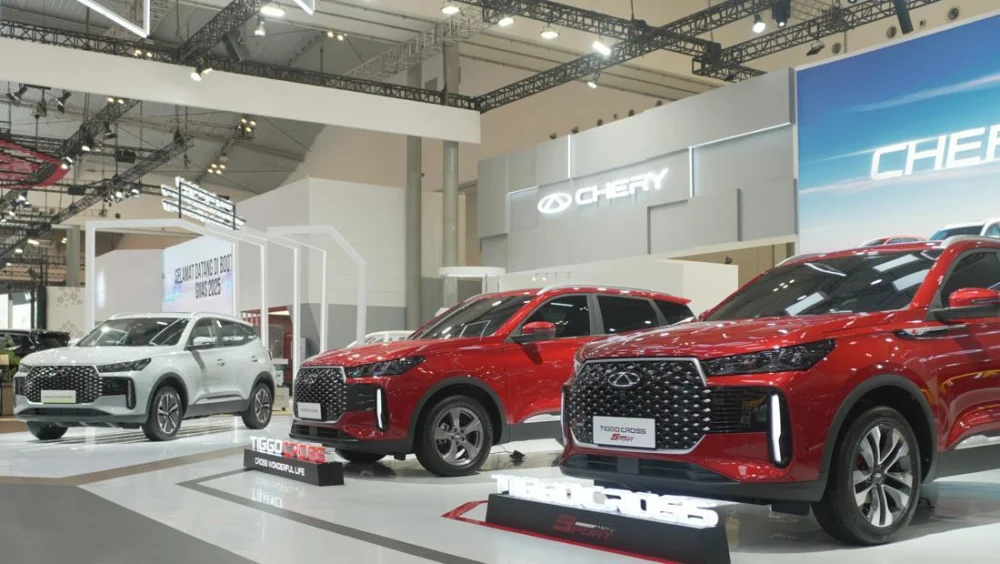 Biang Kerok Penjualan Mobil di Indonesia Turun Tajam: Ekonomi Lesu, Pembiayaan Seret, dan Beban Pajak Daerah Jadi Penyebab Utama