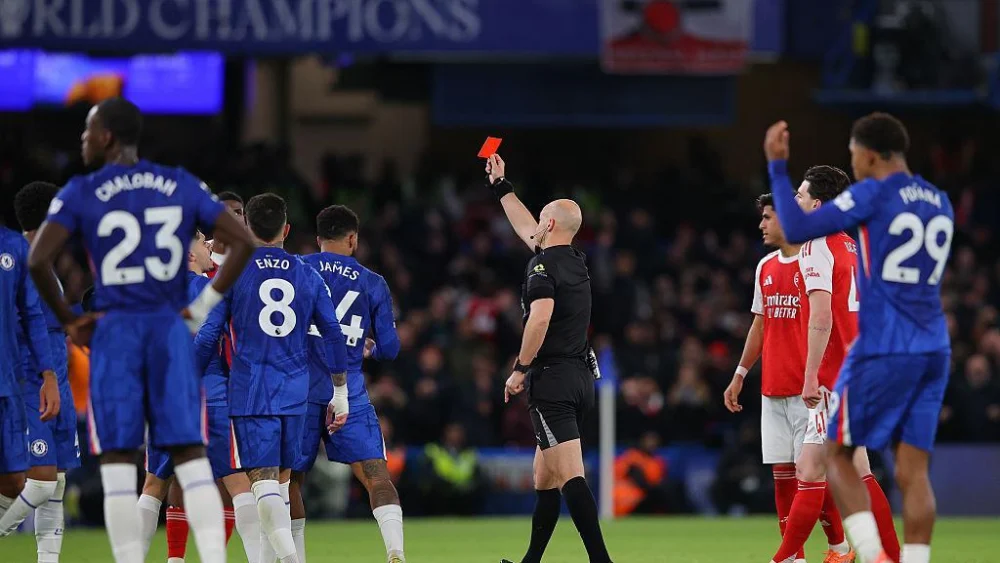 Chelsea Catatkan Rekor Buruk: 8 Kartu Merah dalam Satu Musim Liga Inggris, Jauh Melampaui Tim Lain