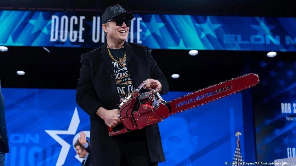 Elon Musk Tuntut Ganti Rugi Rp 2.267 Triliun dari OpenAI dan Microsoft