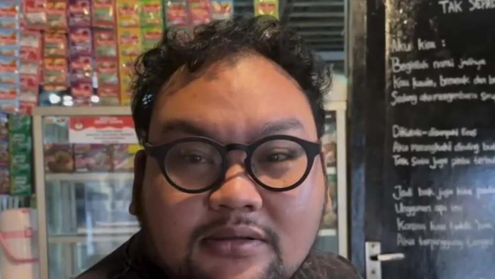 Fico Fachriza Ubah Pengalaman Terjerat Judi Online dan Pinjaman Online Menjadi Pertunjukan Komedi Spesial "KLATAK"