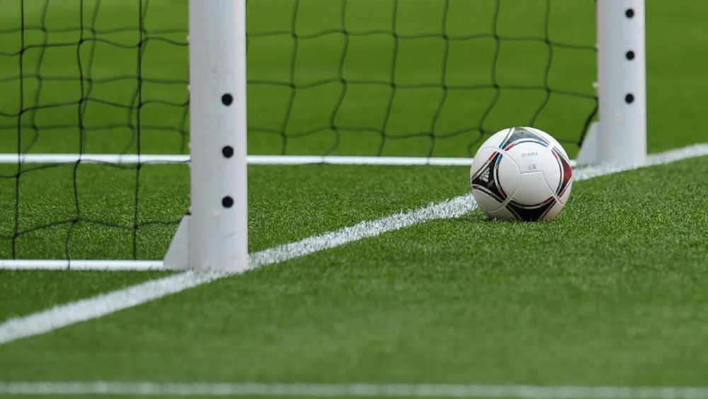 Jadwal Bola Hari Ini: Derby Manchester MU Vs Man City Jadi Sajian Utama, Perebutan Poin Krusial di Liga Top Eropa