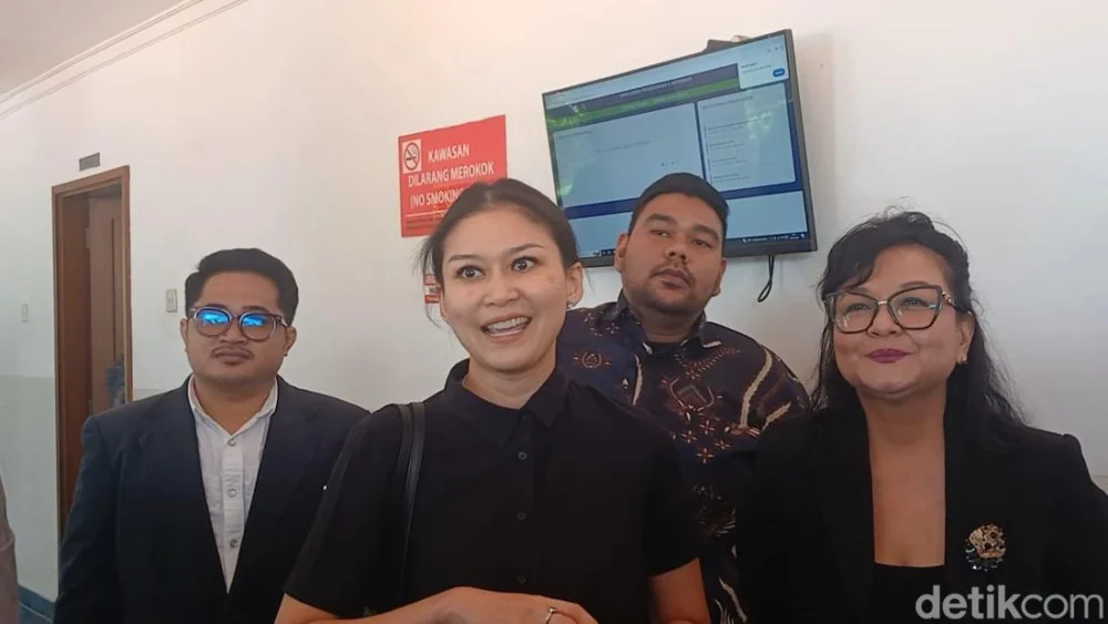 Marissa Anita dan Andrew Trigg Resmi Dinyatakan Bercerai oleh Pengadilan Negeri Jakarta Pusat