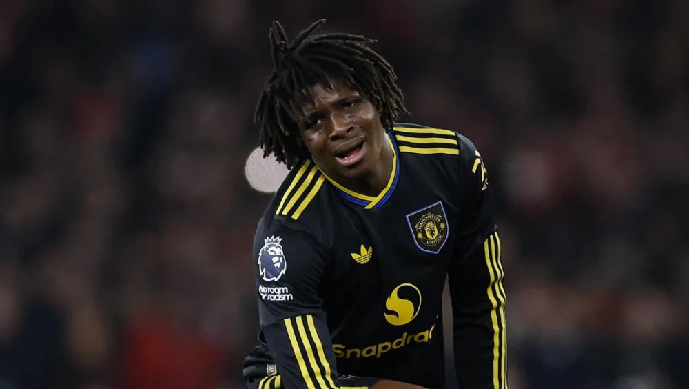 Patrick Dorgu Cedera, Terancam Absen 10 Pekan Akibat Hamstring, Kabar Buruk Bagi Manchester United