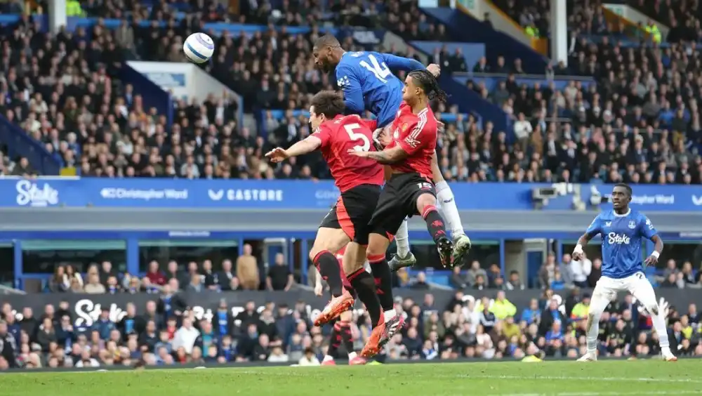 Everton Menjadi Ujian Krusial bagi Manchester United: Analisis Mendalam dan Prediksi Pertarungan Sengit di Goodison Park