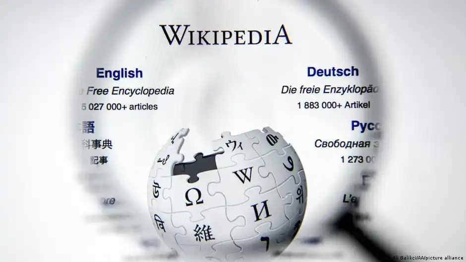 Komdigi Blokir Akses Fitur Login Wikipedia, Ini Penyebabnya!