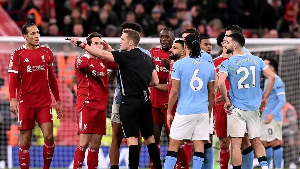 Liverpool Harus Cepat Move On, Sunderland Sudah Menanti: Sebuah Analisis Mendalam Pasca Kekalahan Dramatis dari Manchester City