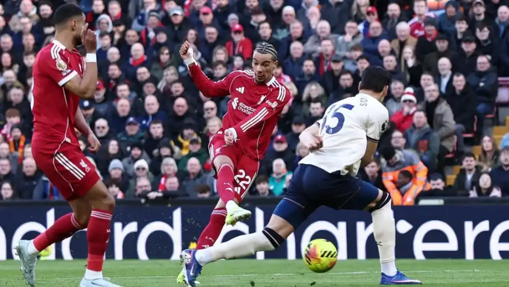 Liverpool Vs West Ham: Si Merah Unggul 3-0 di Babak I, Ekitike, Van Dijk, dan Mac Allister Cetak Gol