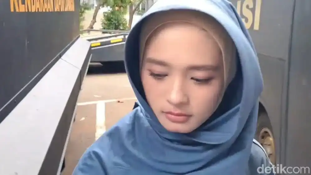 Pihak Inara Rusli Desak Virgoun Kembalikan Anak, Hak Asuh Ibu Diperkuat Putusan MA