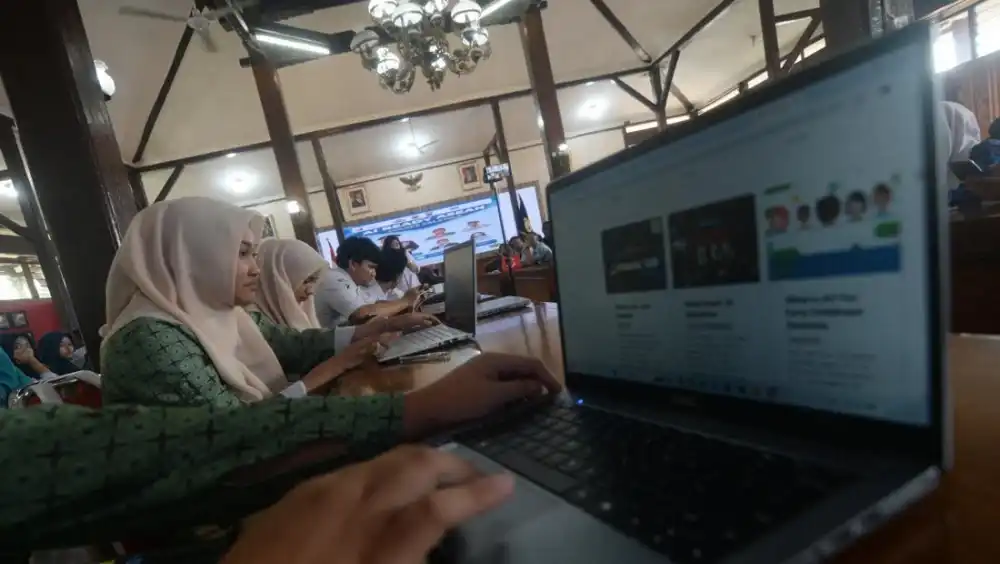 Polres Salatiga Gandeng ASEAN Foundation, Teknologi AI Dikenalkan ke Pelajar