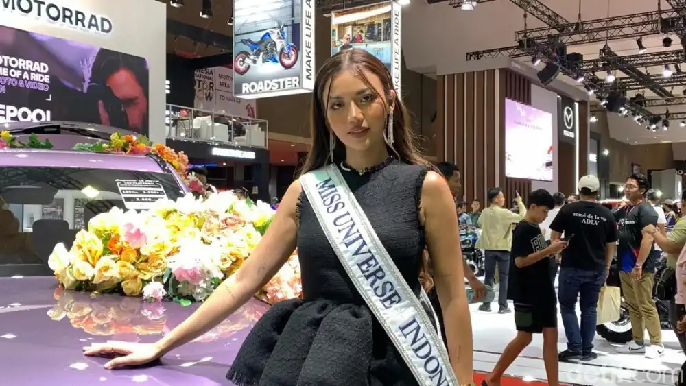 Sanly Liu Beberkan Standar Elegan dan Nyaman Pilih Barang