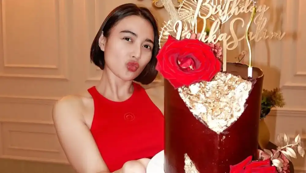 Wika Salim Berulang Tahun ke-34, Rayakan dengan Kado Tas Mewah Miu Miu dari Kekasih
