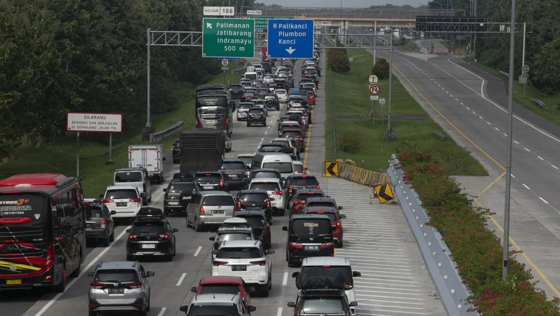 76 Juta Pemudik Berpotensi Menggunakan Mobil Pribadi, Apakah Stok Bensin Cukup di Tengah Gejolak Timur Tengah?