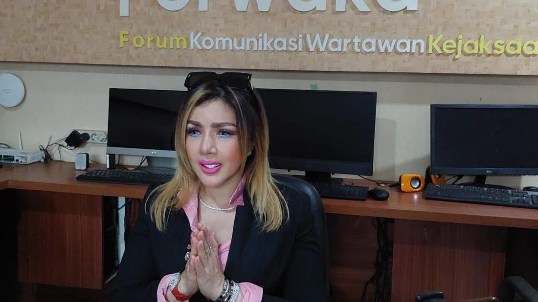 Barbie Kumalasari Dilanda Kecemasan Mendalam Akibat Hilangnya Kontak dengan Kekasih Asal Iran di Tengah Konflik Internasional