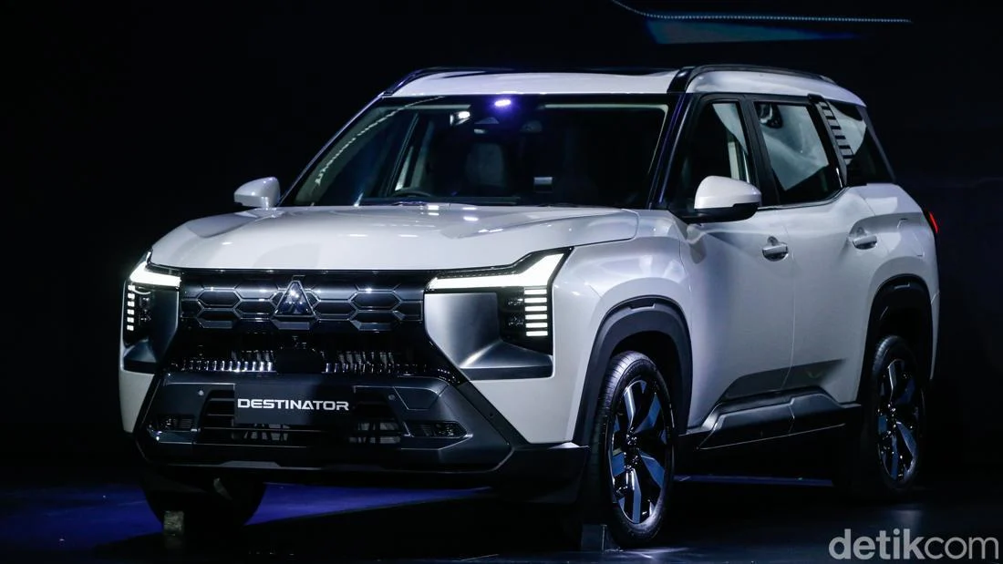 Harga Mitsubishi Destinator Terbaru: Kini Paling Murah Mulai Rp 397 Juta, Ada Edisi Spesial 55th Anniversary