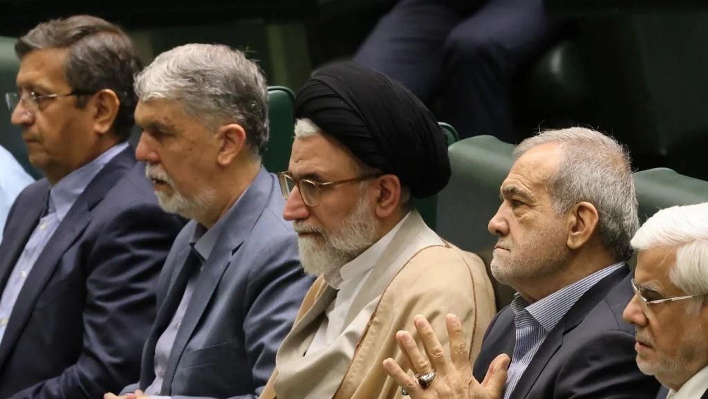 Israel Klaim Bunuh Menteri Intelijen Iran Esmail Khatib