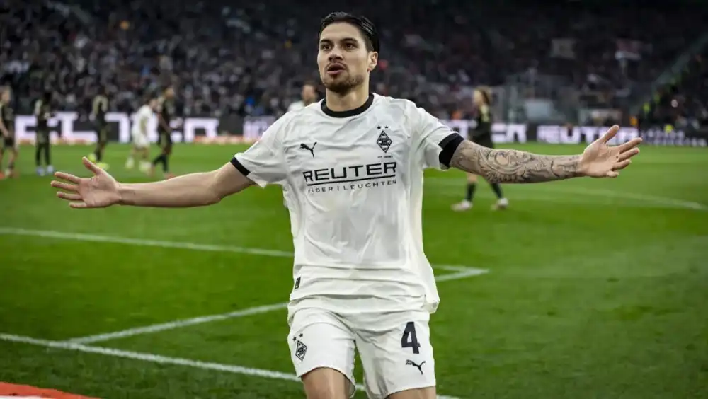 Kevin Diks Apes Dulu, Jadi Pahlawan Gladbach Kemudian: Kisah Dramatis di Balik Kemenangan 1-0 atas Union Berlin
