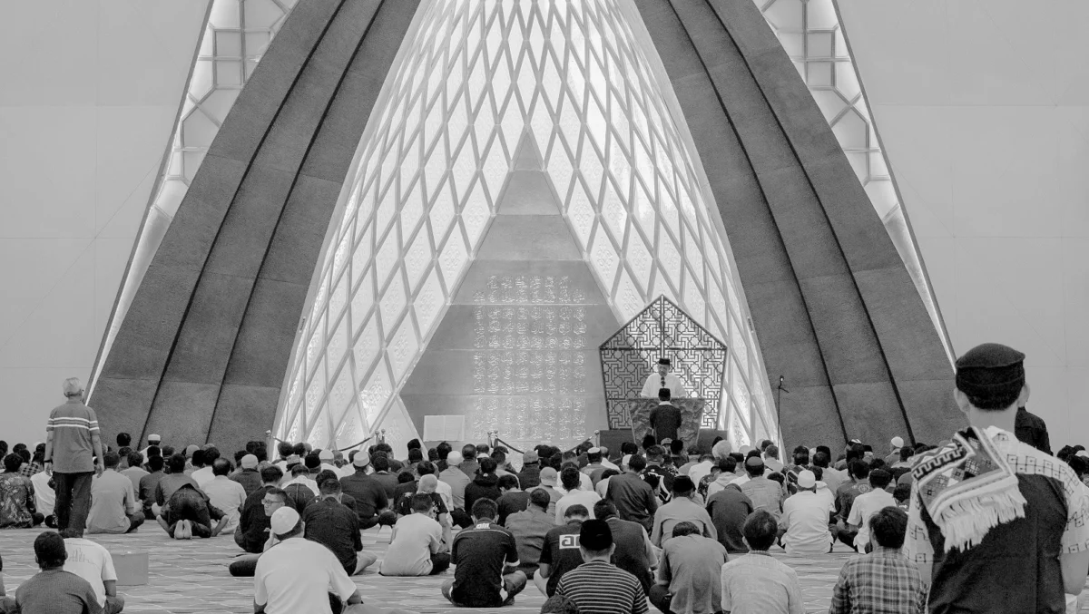 Khutbah Idulfitri: Ngreksa Kesucian Fitrah ing Madya Arus Jaman