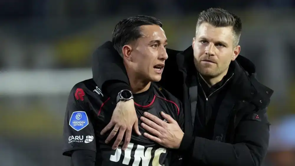 Miliano Jonathans Cedera, Cuma Main 9 Menit Lawan Heerenveen