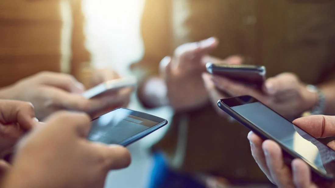 Penjualan OPPO-Vivo Diprediksi Bakal Turun Imbas Krisis RAM