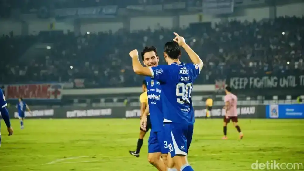 Persib Bandung Berjaya 3-0 Atas Persik Kediri, Jung Borong Dua Gol di Laga Super League 2025/2026