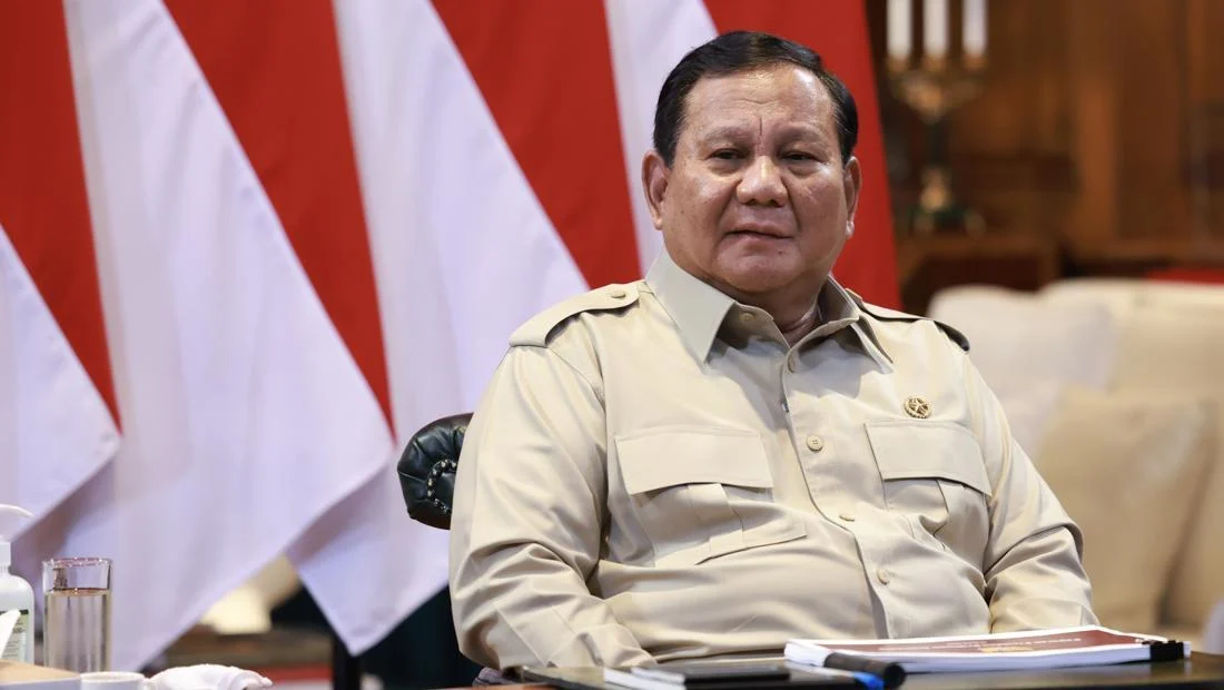 Prabowo Bangun Tengah Malam Langsung Buka YouTube