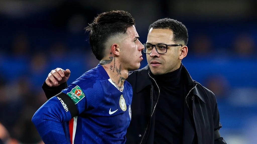 Rosenior: Enzo Komitmen Penuh ke Chelsea