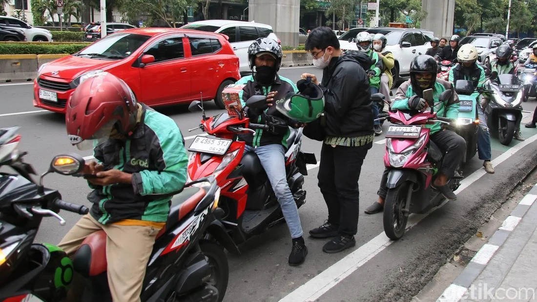Wacana WFH Sehari Seminggu Berpotensi Menurunkan Penghasilan Ojol Hingga 30%, Asosiasi Ojol Minta Solusi Alternatif