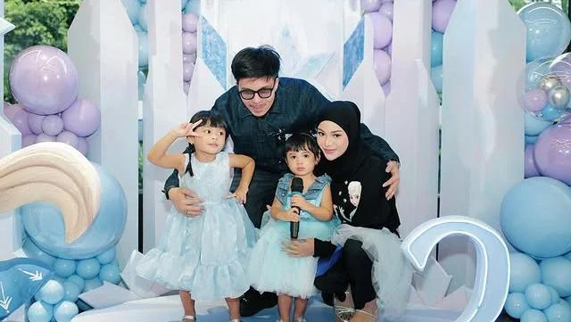 Atta Halilintar Larang Anak-anak Pakai Baju Seksi