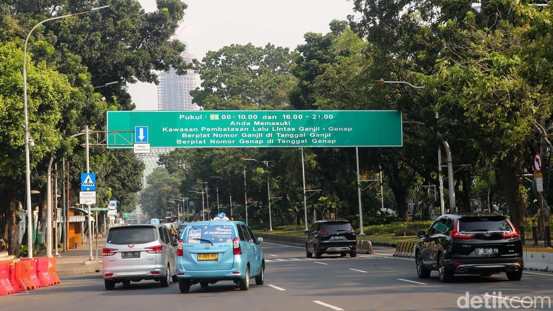 Besok Hari Bebas Ganjil Genap, Pelat Nomor Berapa pun Boleh Lewat
