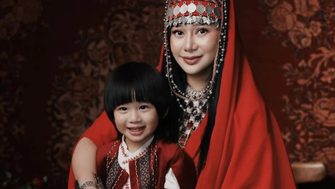 Denise Chariesta Sedih Anak Jadi Sasaran Hujatan Netizen