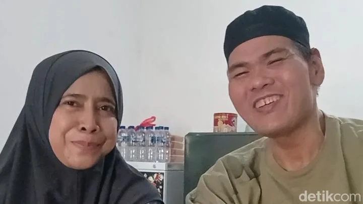 Fahmi Bo Bicara Kemungkinan Balik ke Akting Walau Pakai Kursi Roda