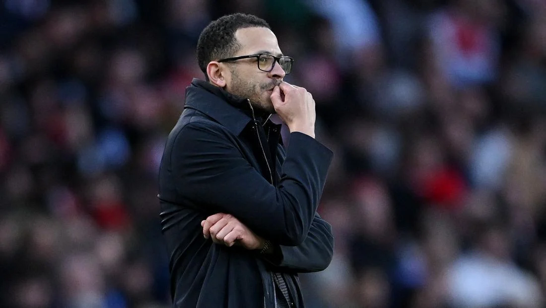 Liam Rosenior Tak Dapat Kompensasi Penuh Usai Dipecat Chelsea?