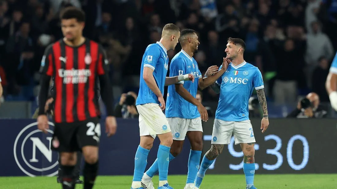 Napoli Vs Milan: Partenopei Sikat Rossoneri dengan Skor Tipis, Papan Klasemen Serie A Berubah Dinamis