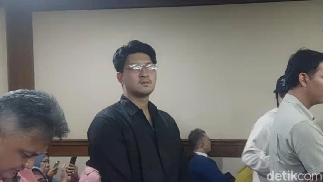 Reaksi Kekecewaan Aditya Dengar Ammar Zoni Divonis 7 Tahun Penjara
