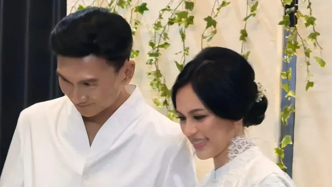 Anji Resmi Menikah Lagi dengan Dena Desy: Momen Bahagia dalam Foto-foto Eksklusif