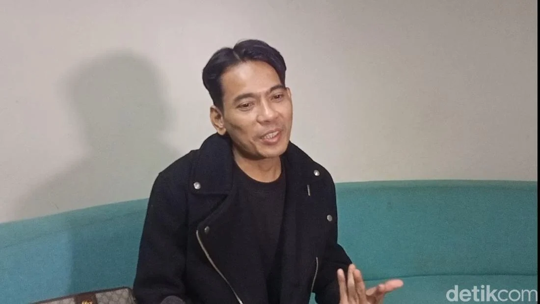 Aris Idol Ngaku Dapat Banyak Saweran dari TikTok, Ngamen di Pantai hingga Bukit: Perjuangan Baru Sang Musisi di Era Digital