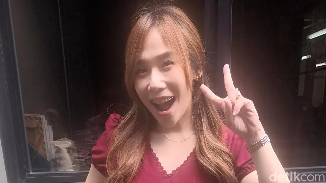 Cherly Juno Sentil Artis Toxic: Tanpa Fans Kita Bukan Siapa-siapa