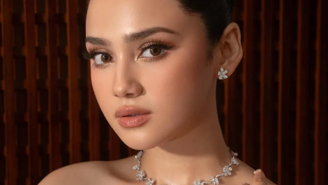 Di Balik Penampilan Cetar Membahana Syifa Hadju Saat Wedding Vow