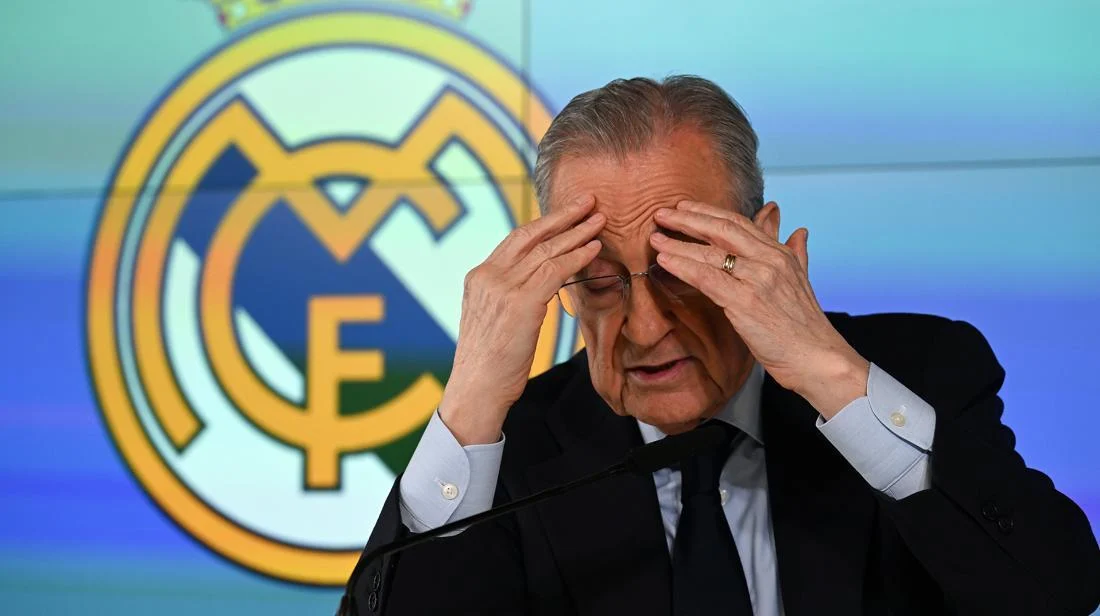 Florentino Perez Dihujani Kritik Fans Real Madrid, Tuntutan Mundur Menggema di Bernabeu!