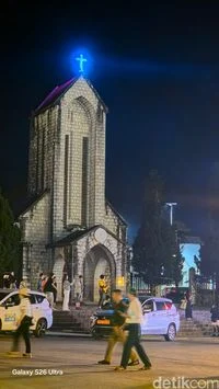 Galaxy S26 Ultra Jago Rekam Malam Berkabut di Sapa Vietnam