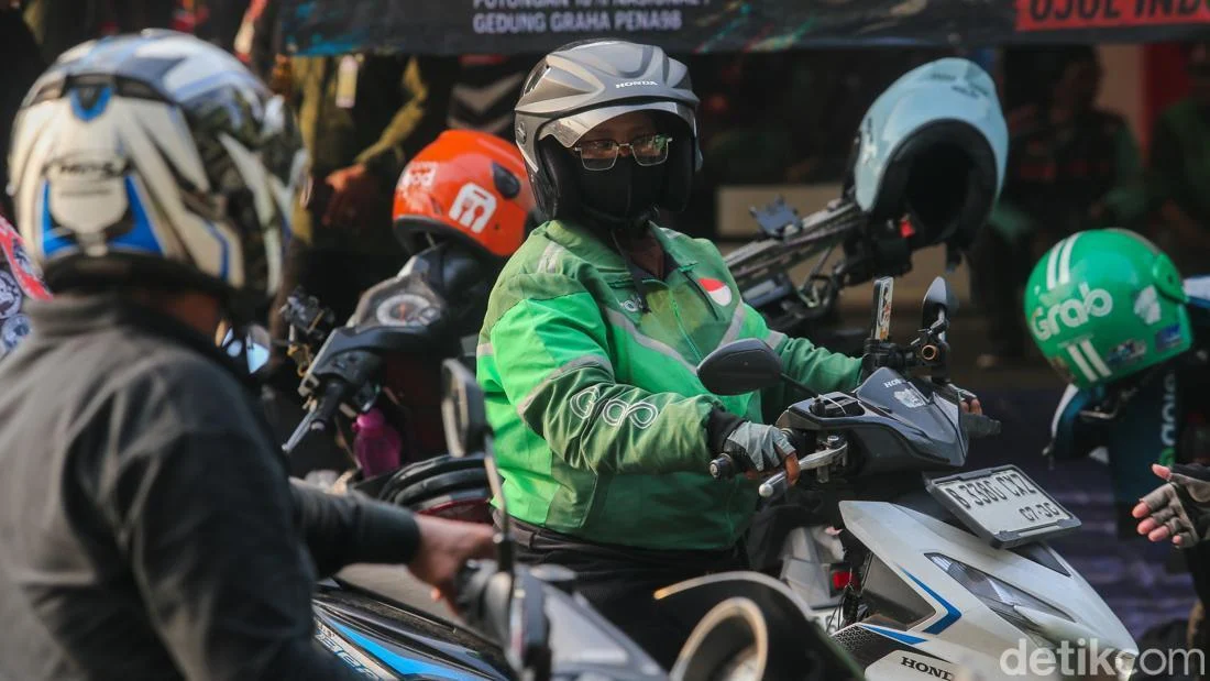 Hitung-hitungan Penghasilan Ojol Usai Tarif Aplikasi Dipangkas dan Peningkatan Kesejahteraan Mitra Pengemudi