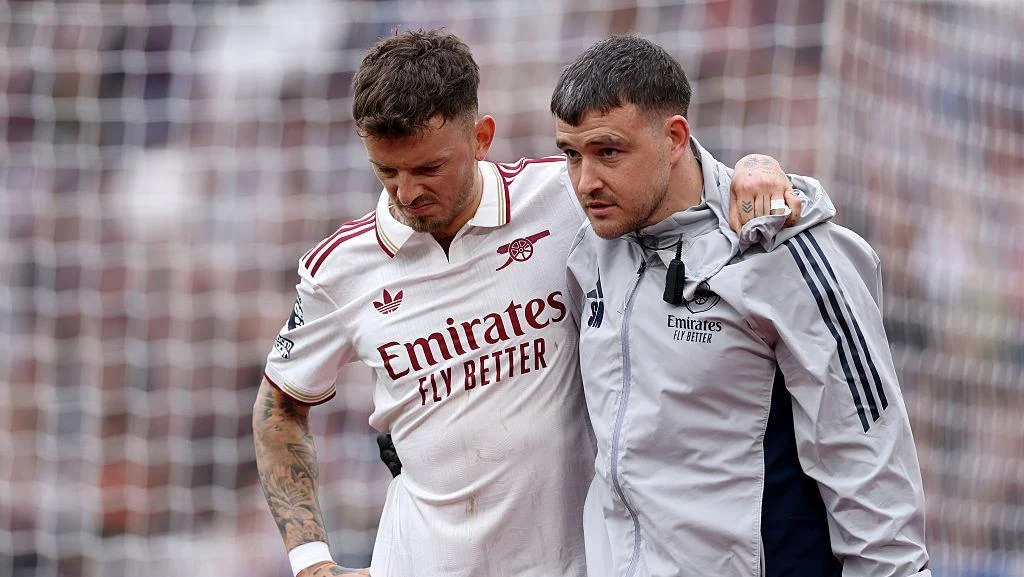 Kabar Buruk buat Arsenal: Ben White Cedera Lutut Parah, Out Sampai Akhir Musim dan Lewatkan Final Liga Champions serta Piala Dunia 2026