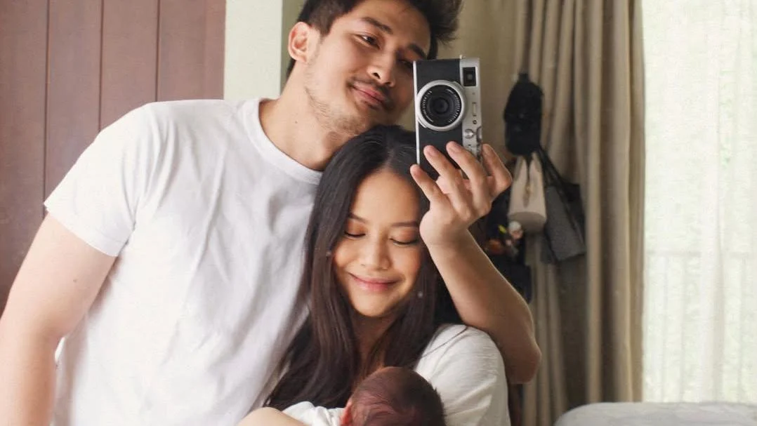 Kebahagiaan Hanggini Melahirkan Anak Pertama: Kisah Penuh Cinta dan Adaptasi dalam Peran Baru