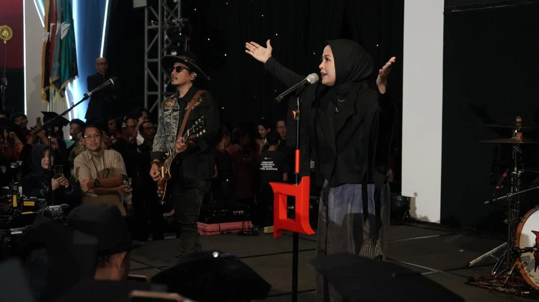 Kotak Beri Energi Dahsyat untuk Para Wisudawan Baru Universitas Mercu Buana: Pesta Kelulusan yang Menginspirasi