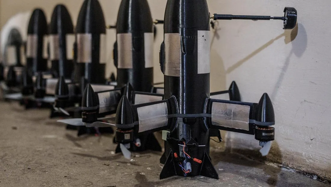 Memanas, Drone Ukraina Hantam Kapal Tanker dan Depot Minyak di Rusia