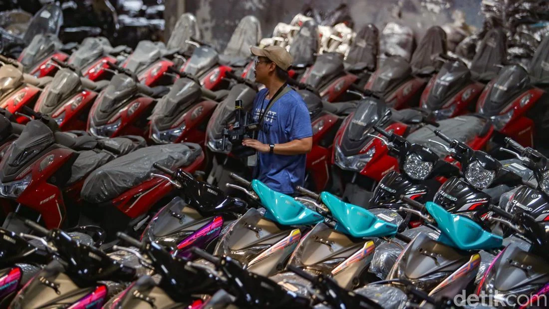 Penampakan Ribuan Motor Diduga Hasil Kejahatan di Gudang Penampungan Jaksel, Motif Penjualan ke Luar Negeri Terungkap